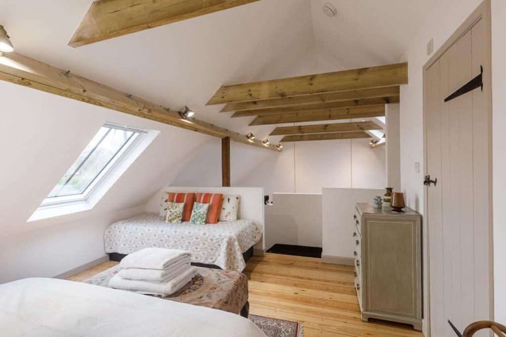 Stylish Cottage In The Pewsey Vale Marlborough Eksteriør bilde