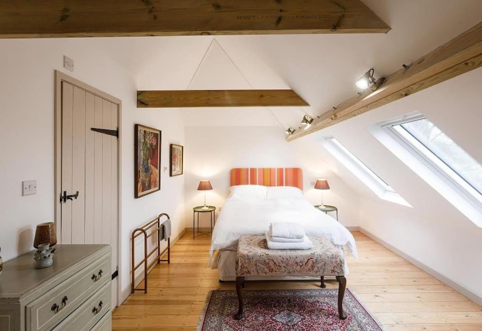 Stylish Cottage In The Pewsey Vale Marlborough Eksteriør bilde