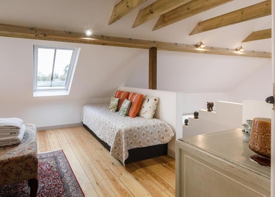Stylish Cottage In The Pewsey Vale Marlborough Eksteriør bilde