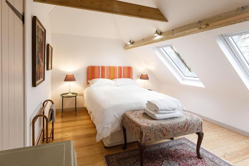 Stylish Cottage In The Pewsey Vale Marlborough Eksteriør bilde